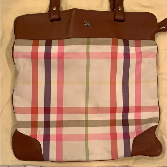 Burberry Novacheck Spring Tote - Picture 2 of 5